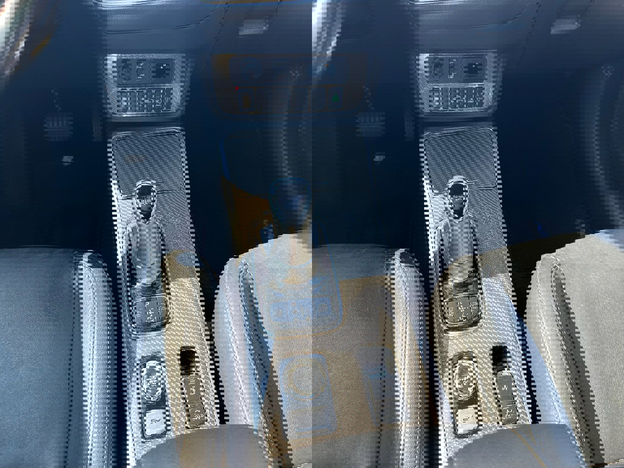 Used 2020 Mitsubishi Outlander GT image 16