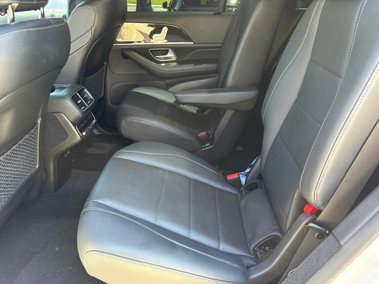 Used 2022 Mercedes-Benz GLS 450 4MATIC image 43