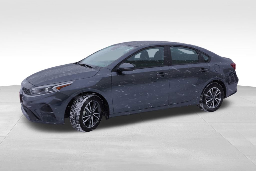 Certified 2022 Kia Forte LXS w/ LXS Technology Package image 11