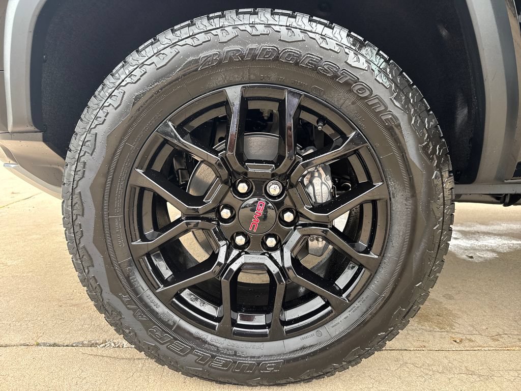 New 2026 GMC Canyon Denali w/ LPO, Denali Black Edition AWD/4WD image 16