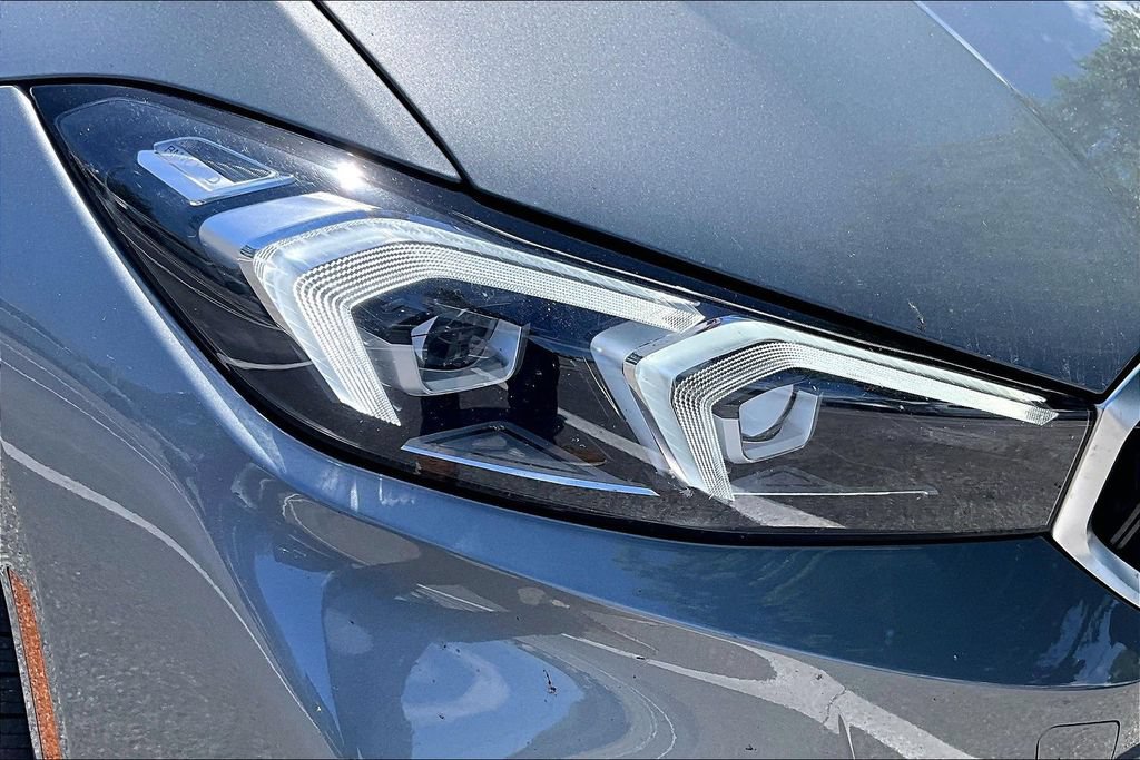 Used 2026 BMW 330i xDrive Sedan AWD/4WD image 31