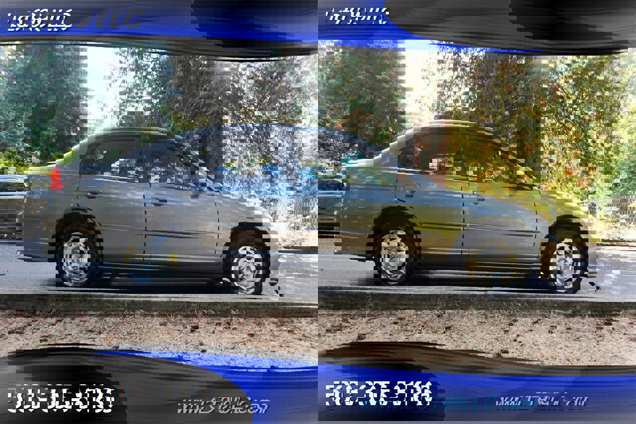 Used 2005 Honda Civic Hybrid Sedan image 8