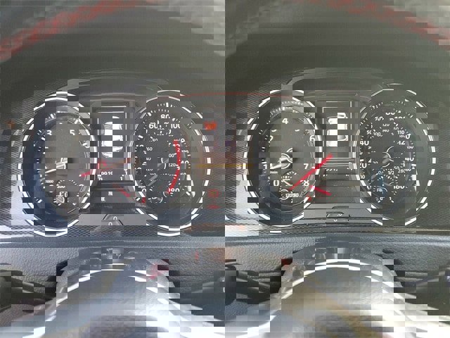 Used 2016 Volkswagen Golf S image 21