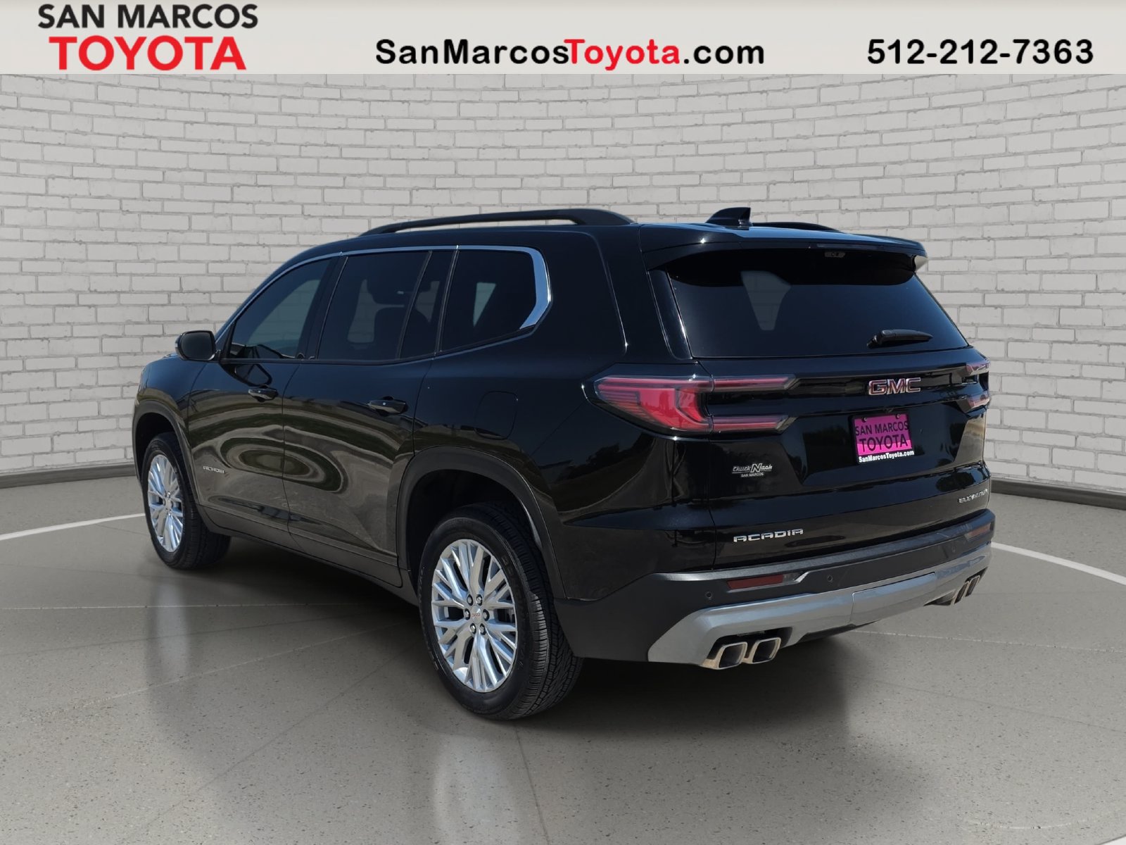 Used 2026 GMC Acadia Elevation w/ Elevation Premium Package FWD image 8
