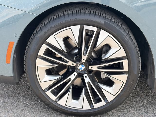 Used 2025 BMW 530i RWD image 11