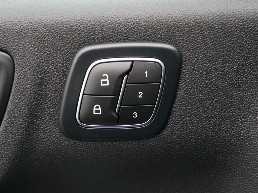 Used 2025 Ford Escape ST-Line Elite w/ Tech Pack #2 image 18