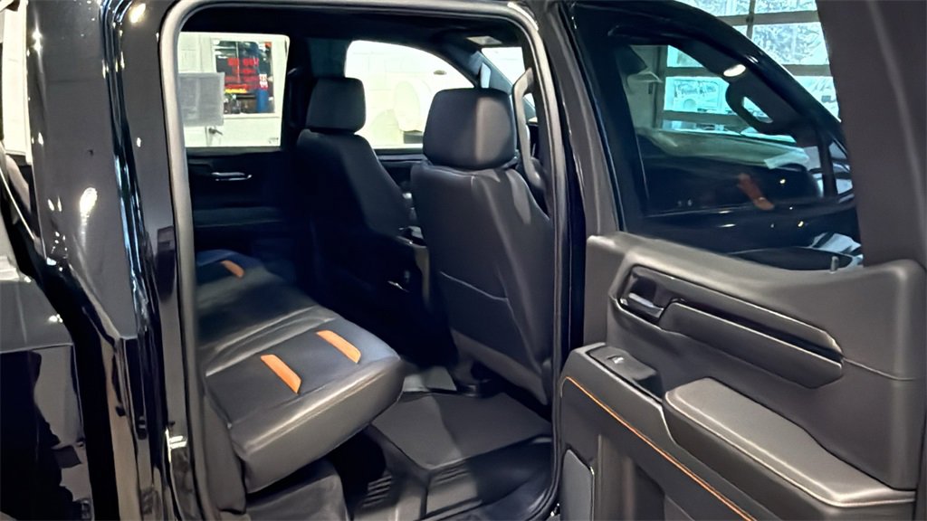 Used 2024 GMC Sierra 1500 AT4 w/ Technology Package image 14
