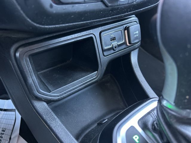 Used 2018 Jeep Renegade Altitude image 30