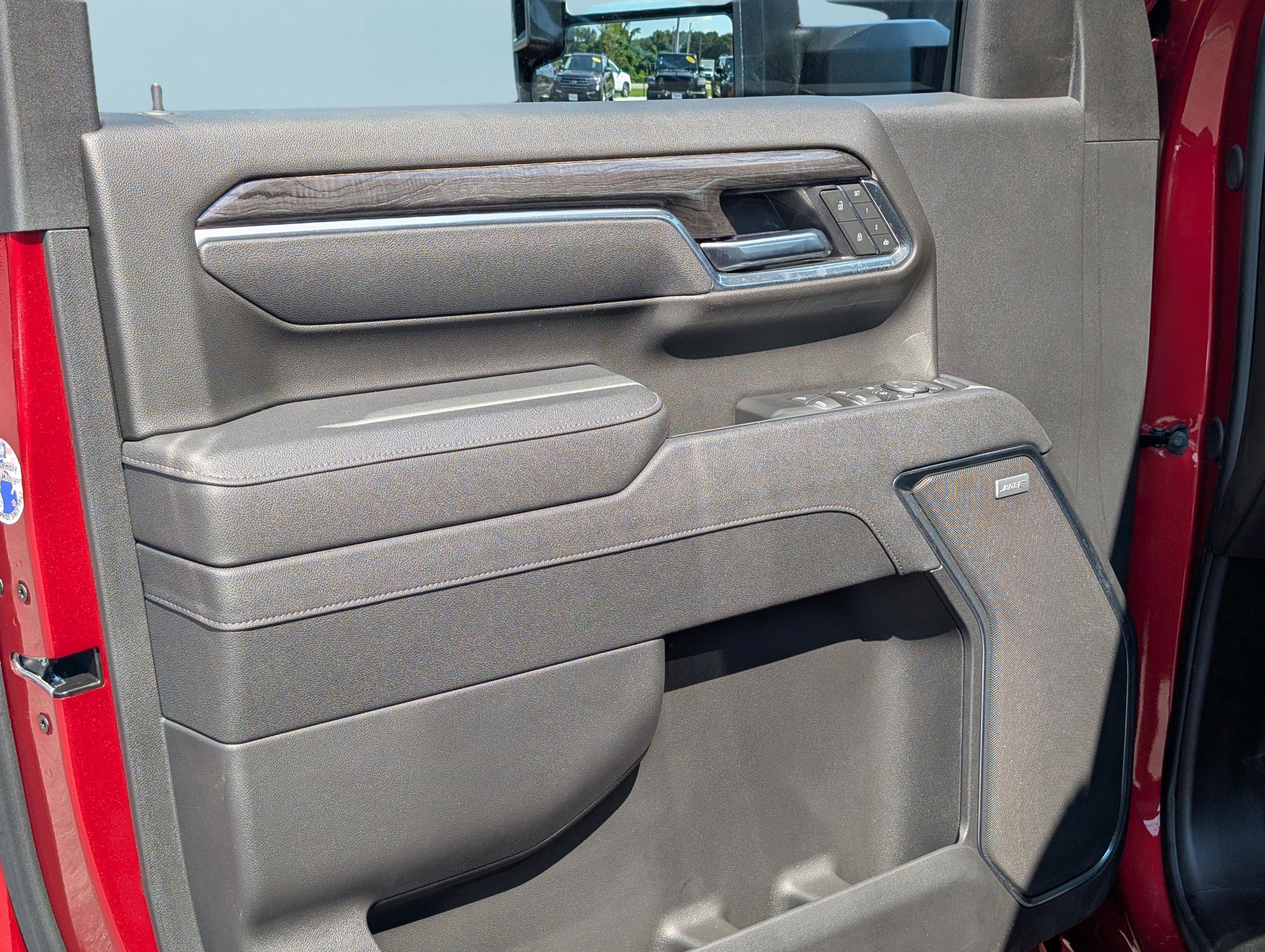 Certified 2025 Chevrolet Silverado 2500 LTZ w/ LTZ Plus Package image 15