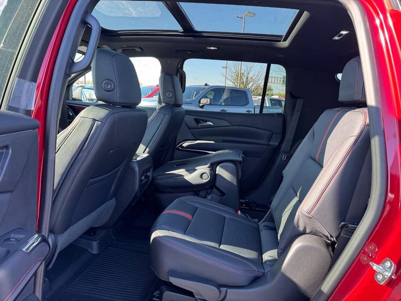 New 2026 Chevrolet Traverse RS w/ LPO, Floor Liner Package image 6