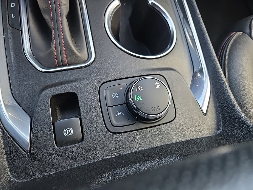 Used 2022 Chevrolet Traverse RS image 61