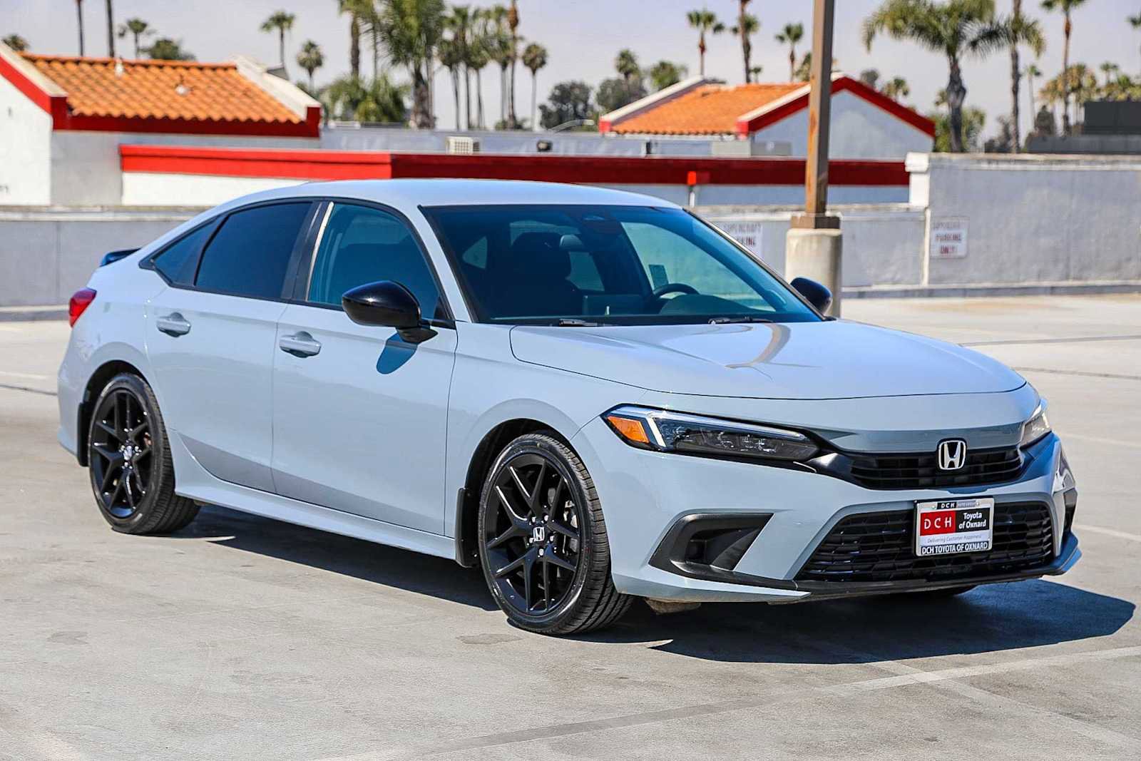 Used 2023 Honda Civic Sport image 4
