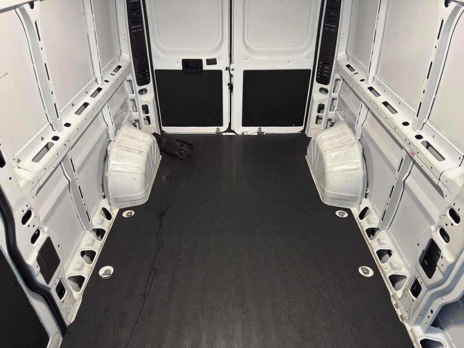 Used 2025 RAM ProMaster 2500 w/ Convenience Group FWD image 27