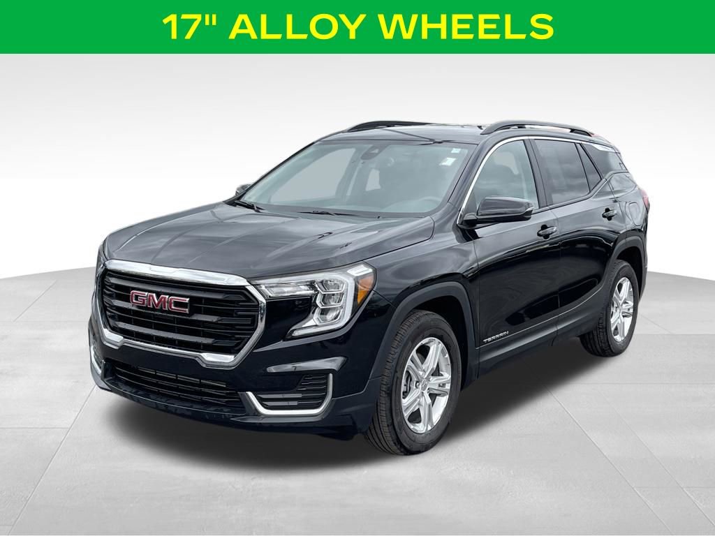 Used 2024 GMC Terrain SLE w/ Driver Convenience Package FWD image 4