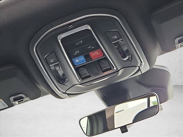 Used 2025 Jeep Grand Cherokee Altitude AWD/4WD image 21