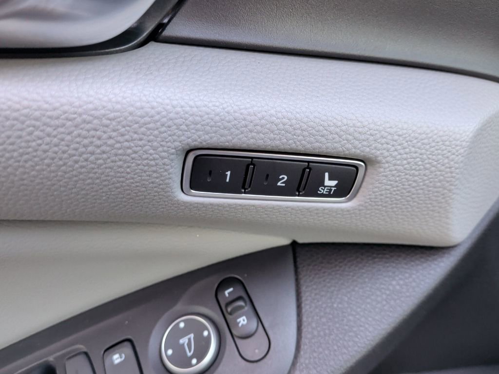 Used 2018 Honda Accord EX-L image 15