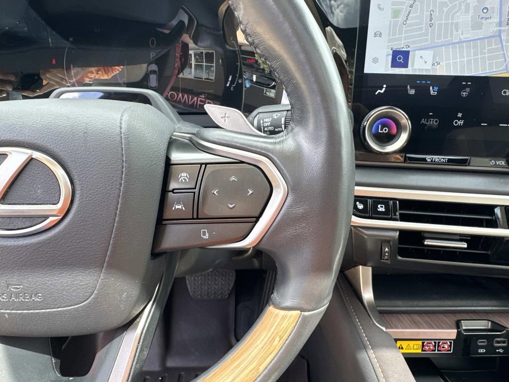 Used 2024 Lexus RX 350 FWD w/ Convenience Package image 27