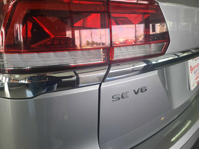 Used 2021 Volkswagen Atlas SE image 34