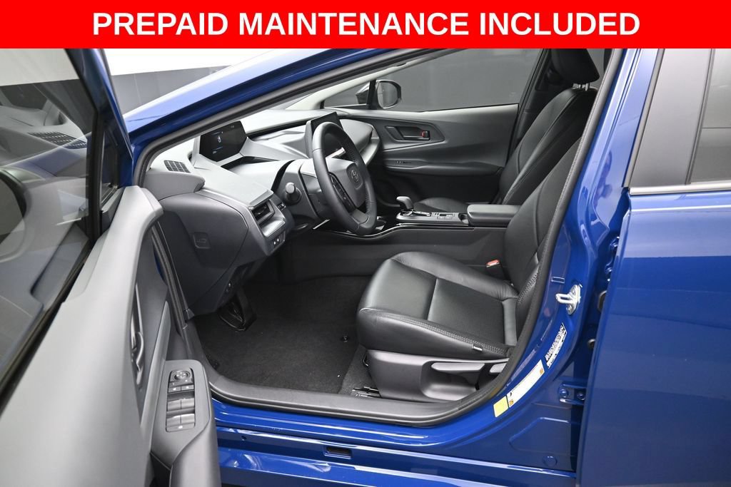 Certified 2025 Toyota Prius LE FWD image 9