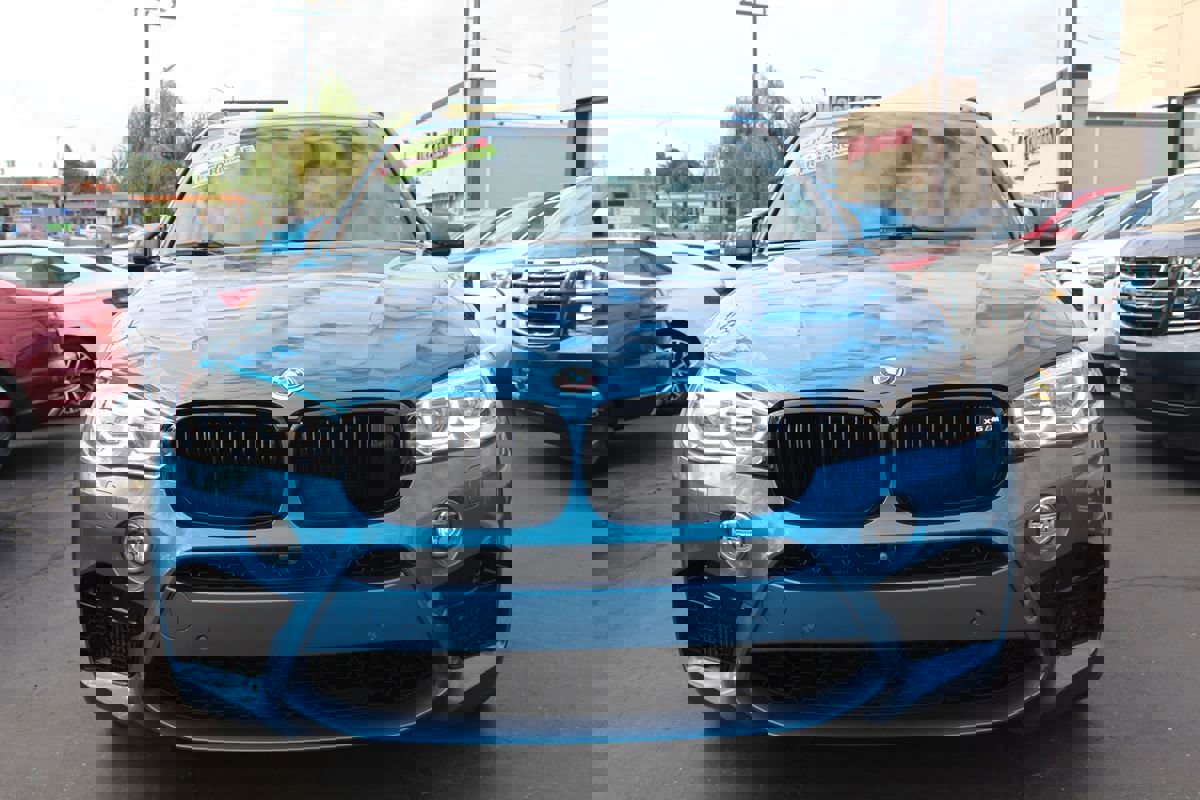 Used 2018 BMW X5 M image 3