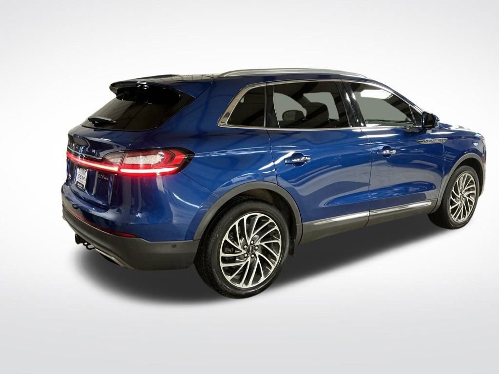 Used 2020 Lincoln Nautilus Reserve w/ Equipment Group 201A image 5