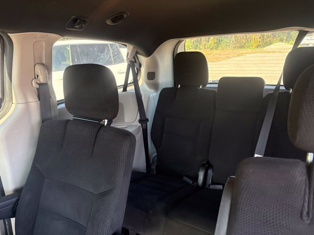 Used 2015 Dodge Grand Caravan SE FWD image 13