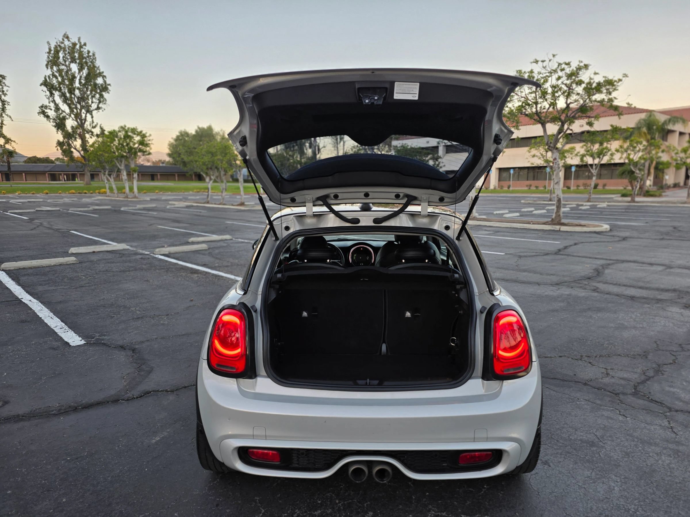 Used 2018 MINI Cooper S FWD image 10
