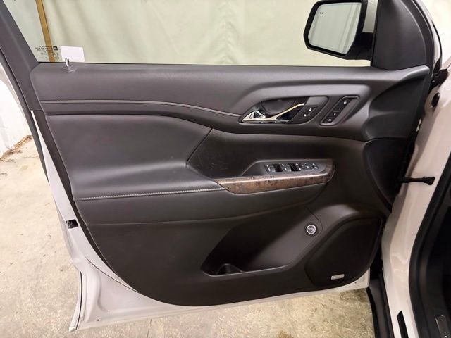 Used 2023 GMC Acadia Denali w/ Denali Ultimate Package AWD/4WD image 43