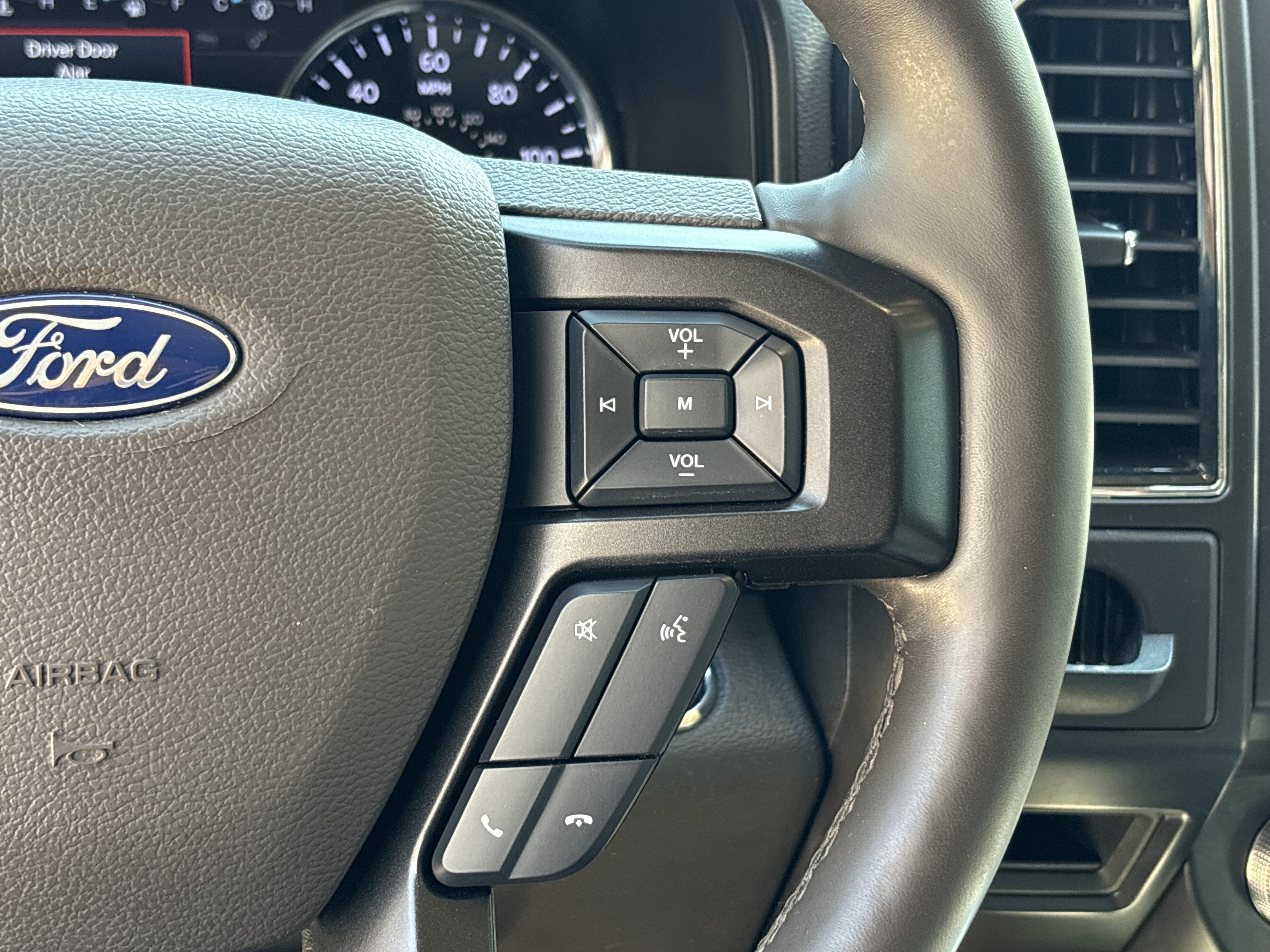 Used 2019 Ford Expedition Limited w/ Equipment Group 302A RWD image 20