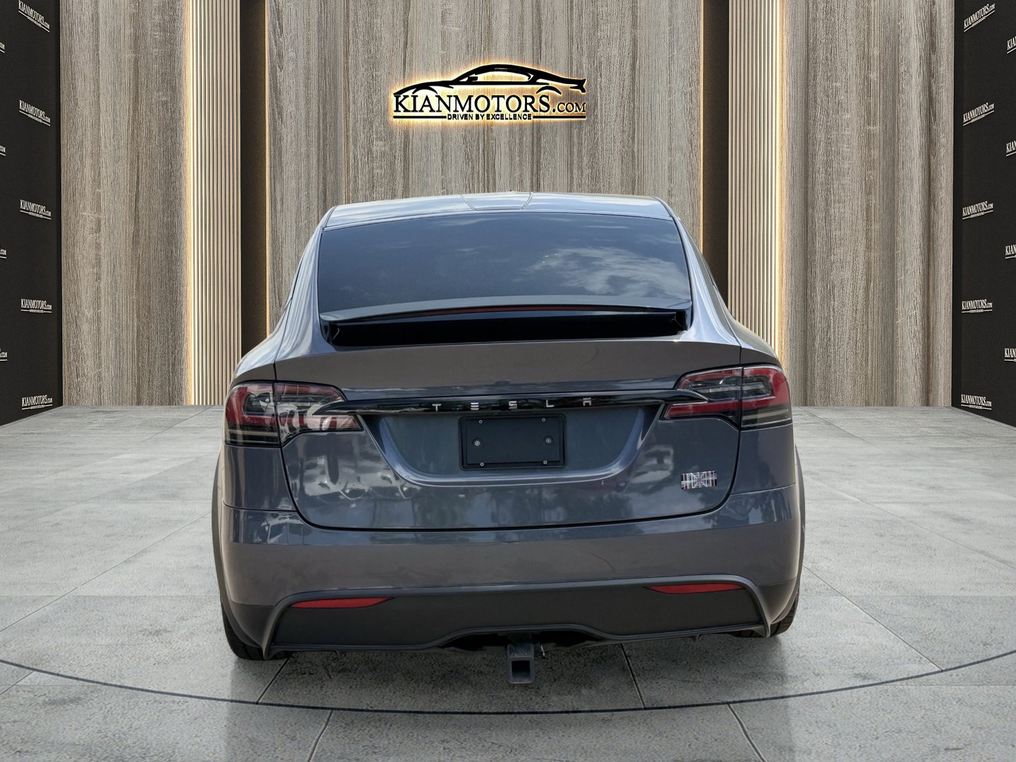 Used 2023 Tesla Model X Plaid image 10