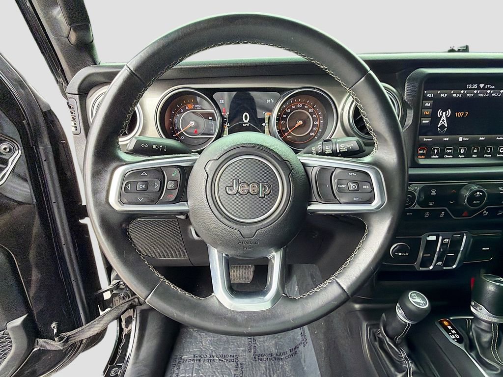 Used 2018 Jeep Wrangler Unlimited Sahara AWD/4WD image 37