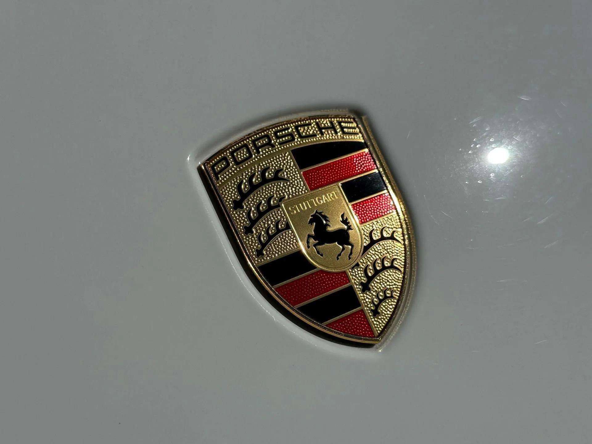 Used 2024 Porsche Macan image 17