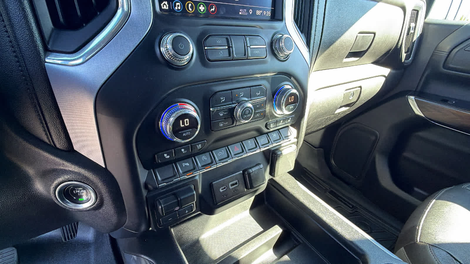 Used 2019 GMC Sierra 1500 SLT w/ SLT Convenience Package AWD/4WD image 14