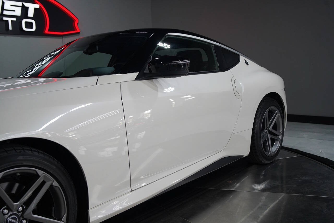 Used 2025 Nissan Z Sport w/ Floor Mat Package RWD image 29