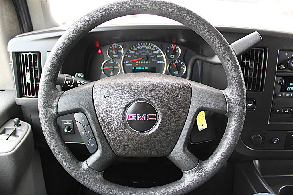Used 2025 GMC Savana 2500 w/ Driver Convenience Package RWD image 18