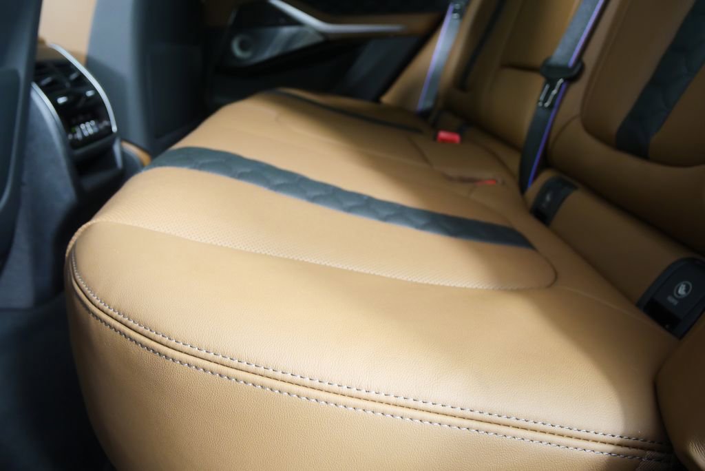 New 2026 BMW X5 M Competition w/ Executive Package AWD/4WD image 15