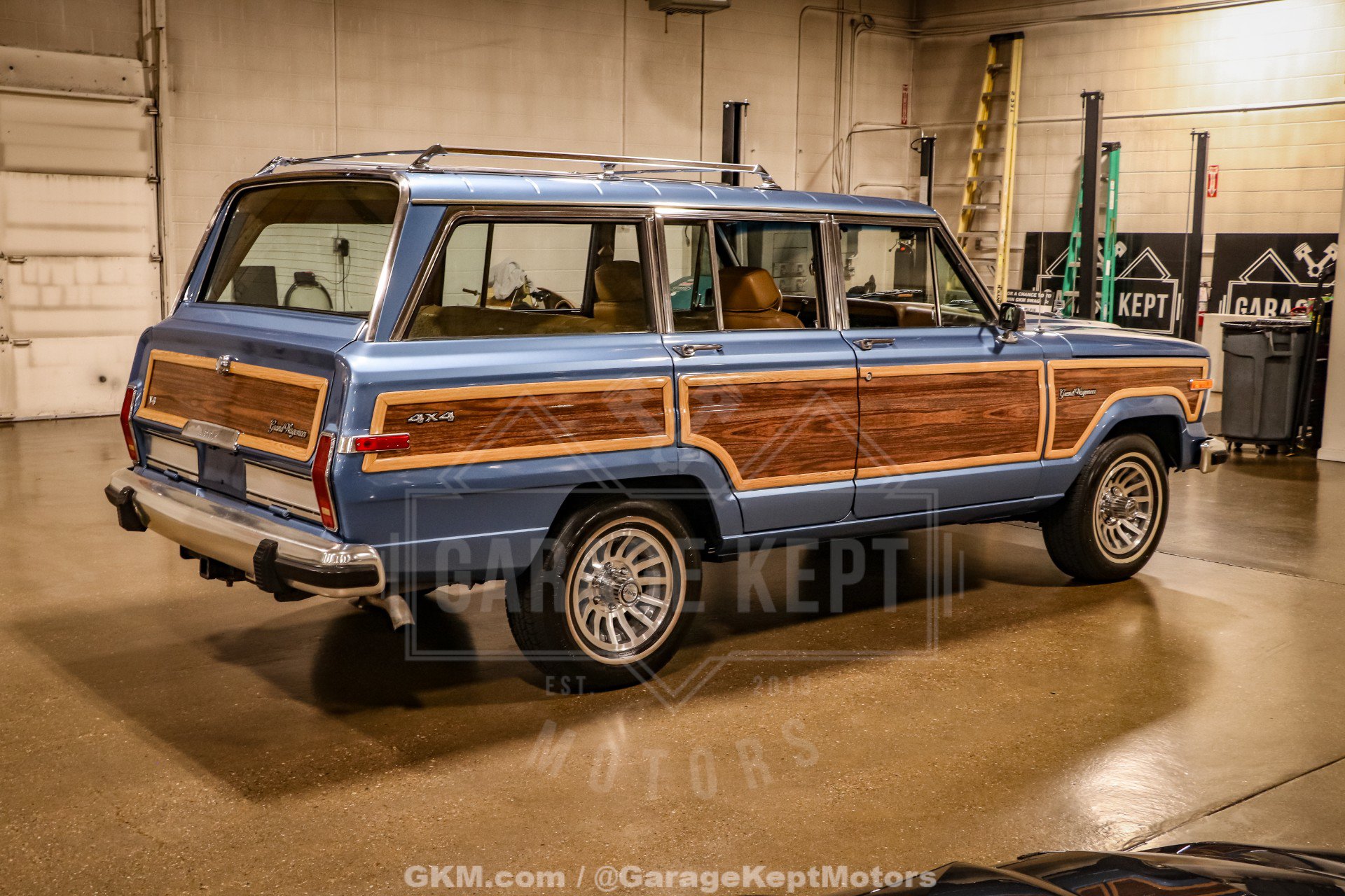Used 1987 Jeep Grand Wagoneer AWD/4WD image 9