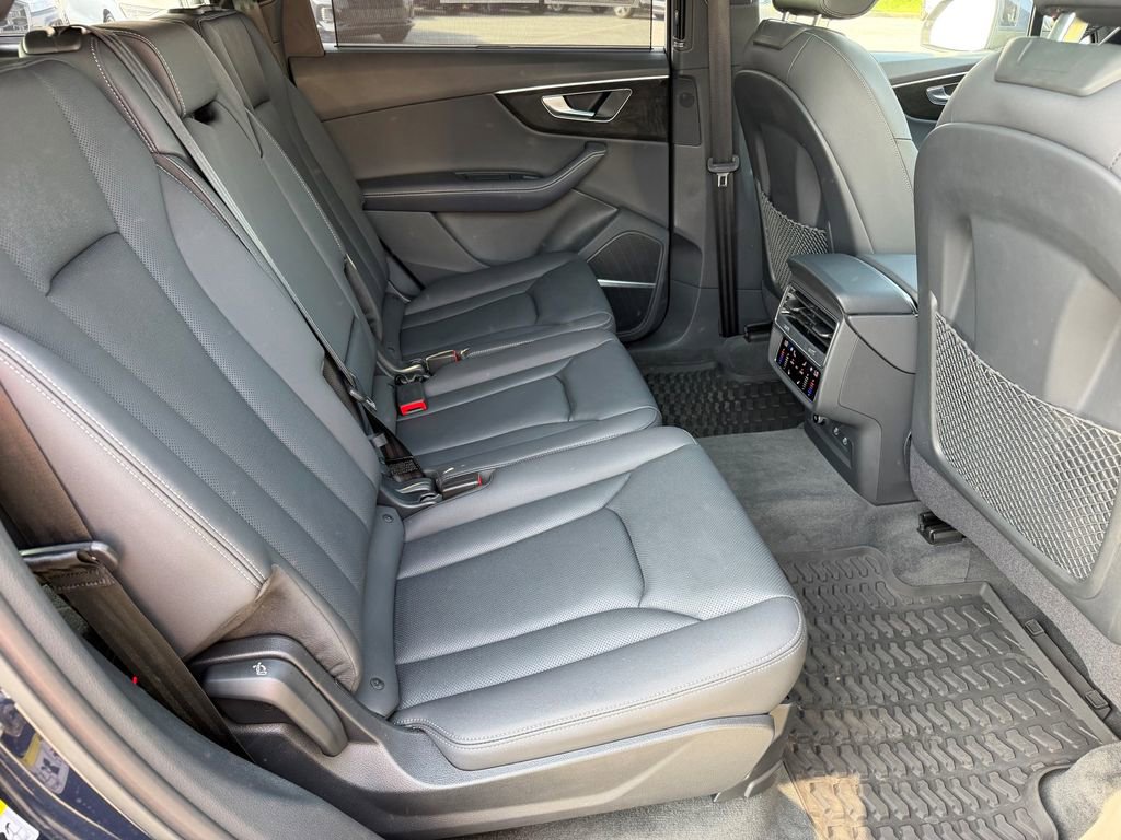 Certified 2025 Audi Q7 3.0T Premium Plus w/ Premium Plus Package image 16