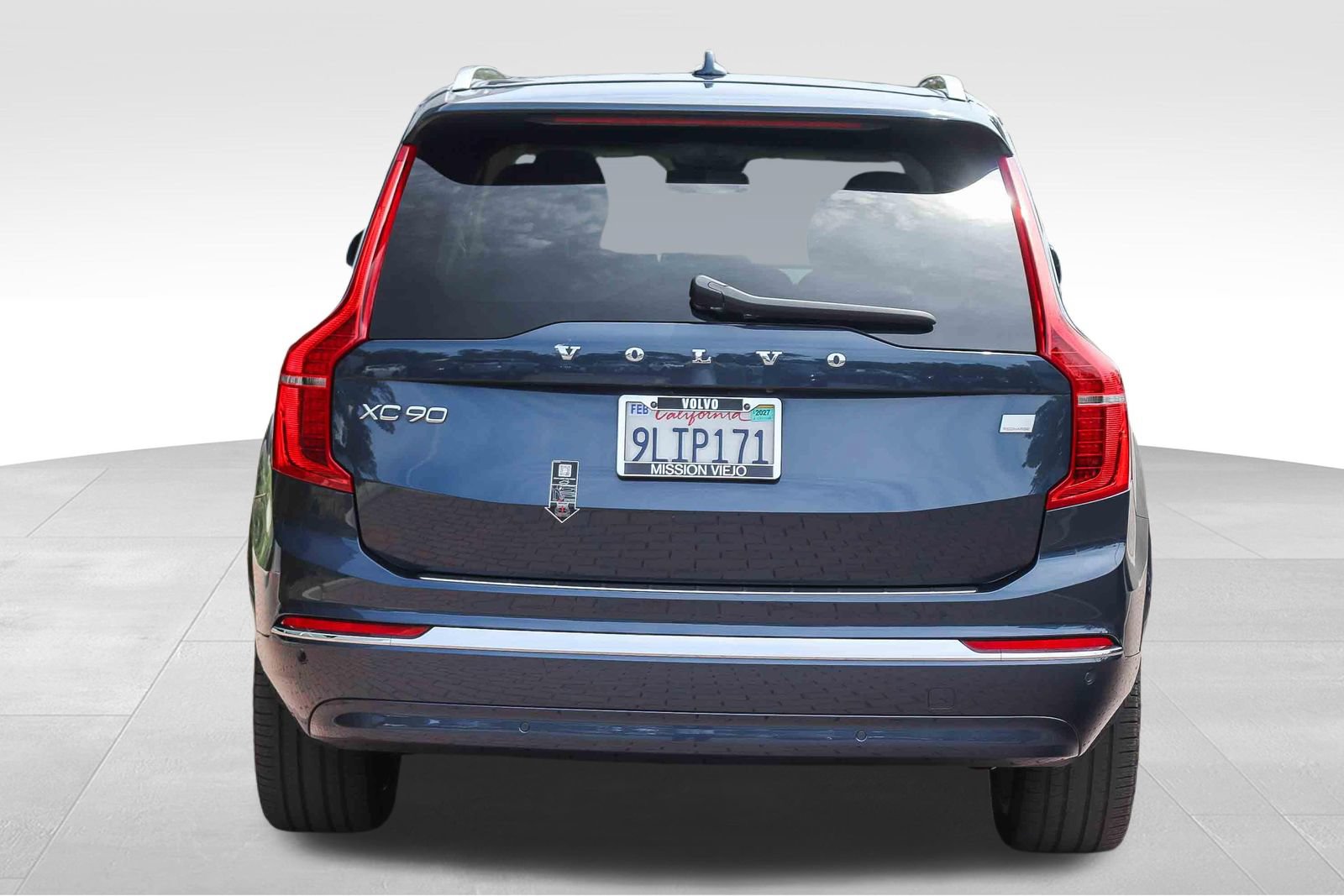 Used 2024 Volvo XC90 T8 Plus w/ Protection Package Premier AWD/4WD image 7