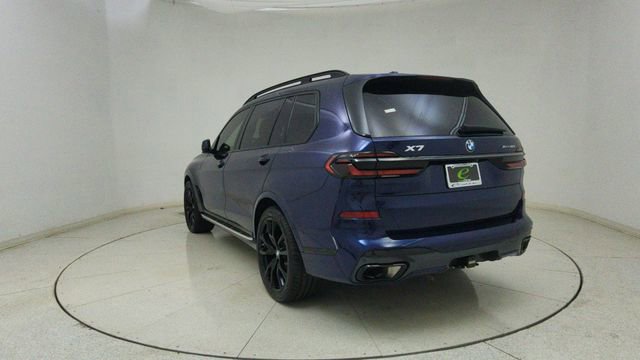 Used 2024 BMW X7 xDrive40i w/ Executive Package image 72
