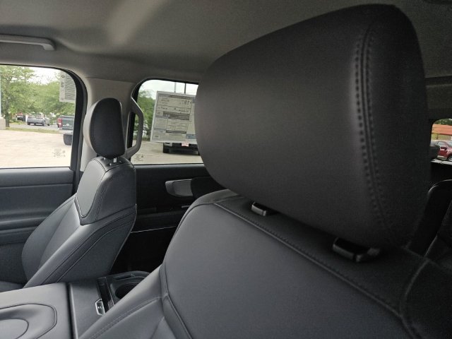 New 2026 Ford Expedition Active RWD image 32