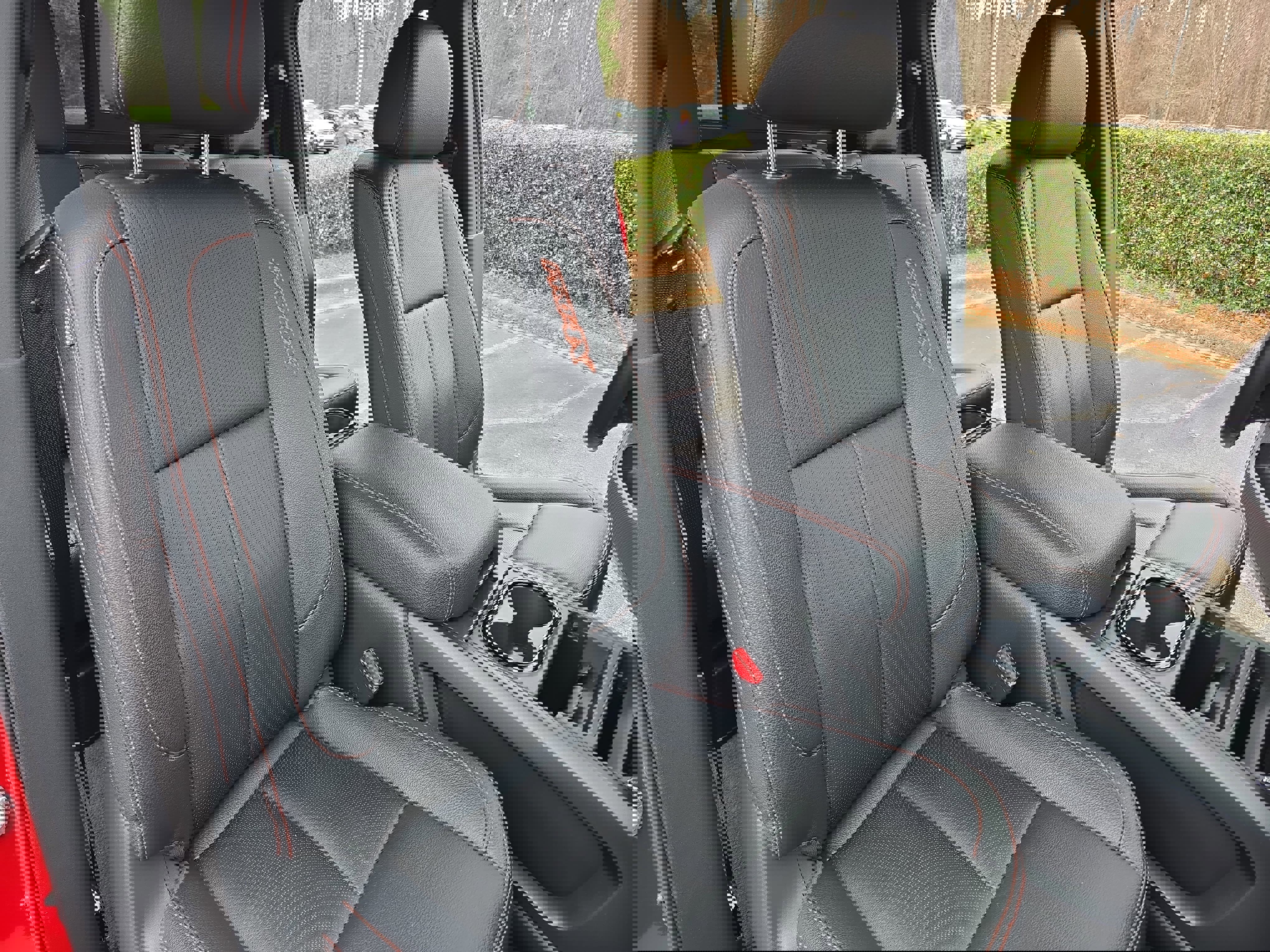 Certified 2024 Nissan Titan PRO-4X w/ Pro-4x Convenience Package image 10