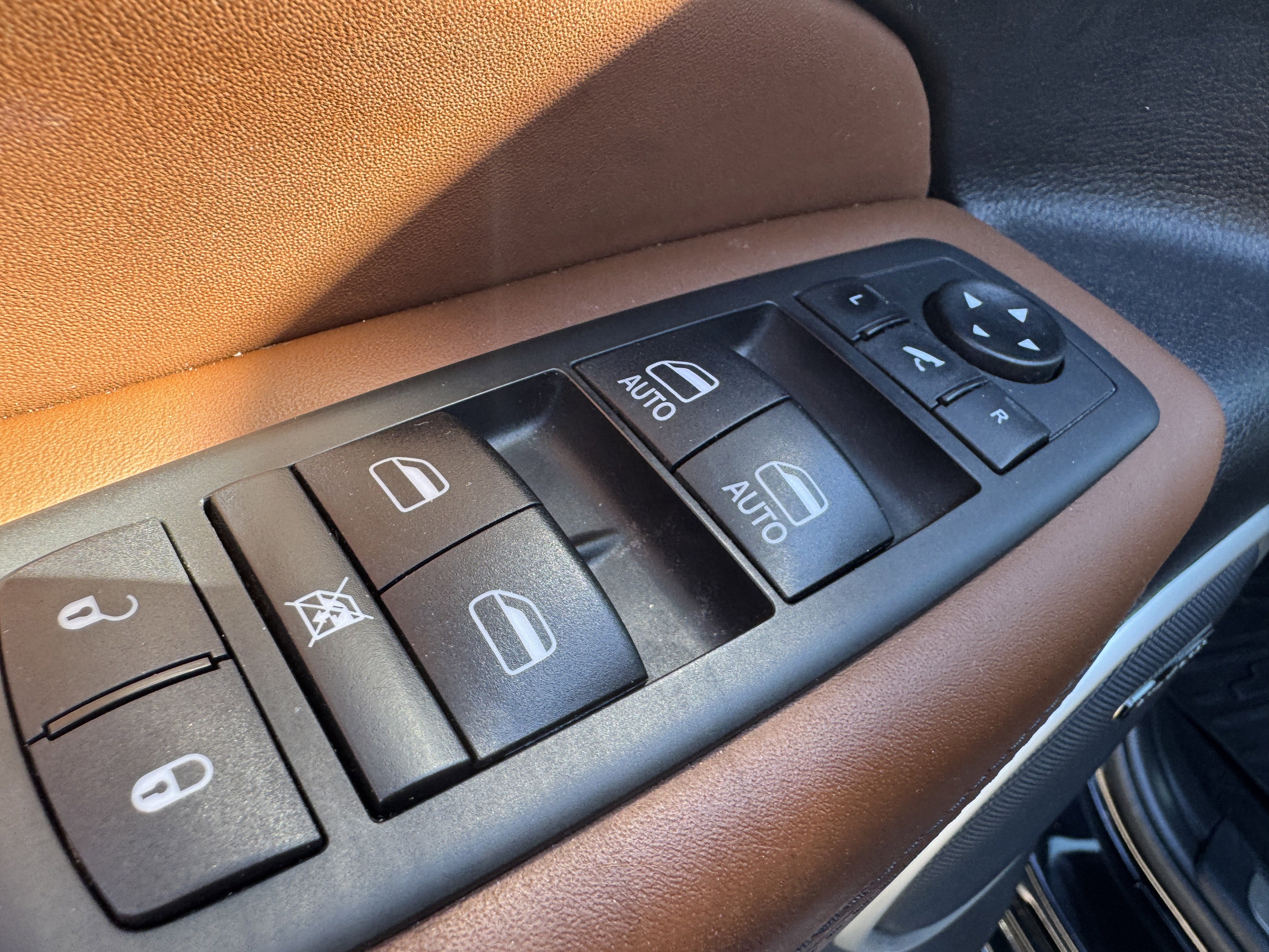 Used 2021 Jeep Grand Cherokee Summit w/ Platinum Series Group image 10