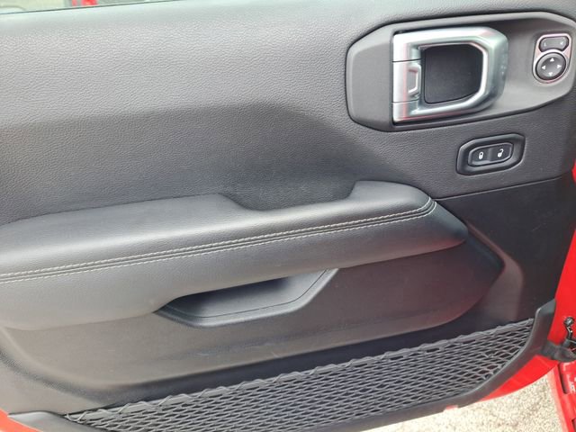 Used 2023 Jeep Wrangler Sahara image 21