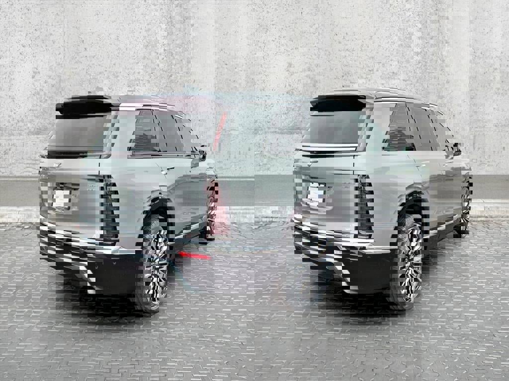 New 2026 Cadillac Vistiq Premium Luxury w/ LPO, Floor Liner Package image 12