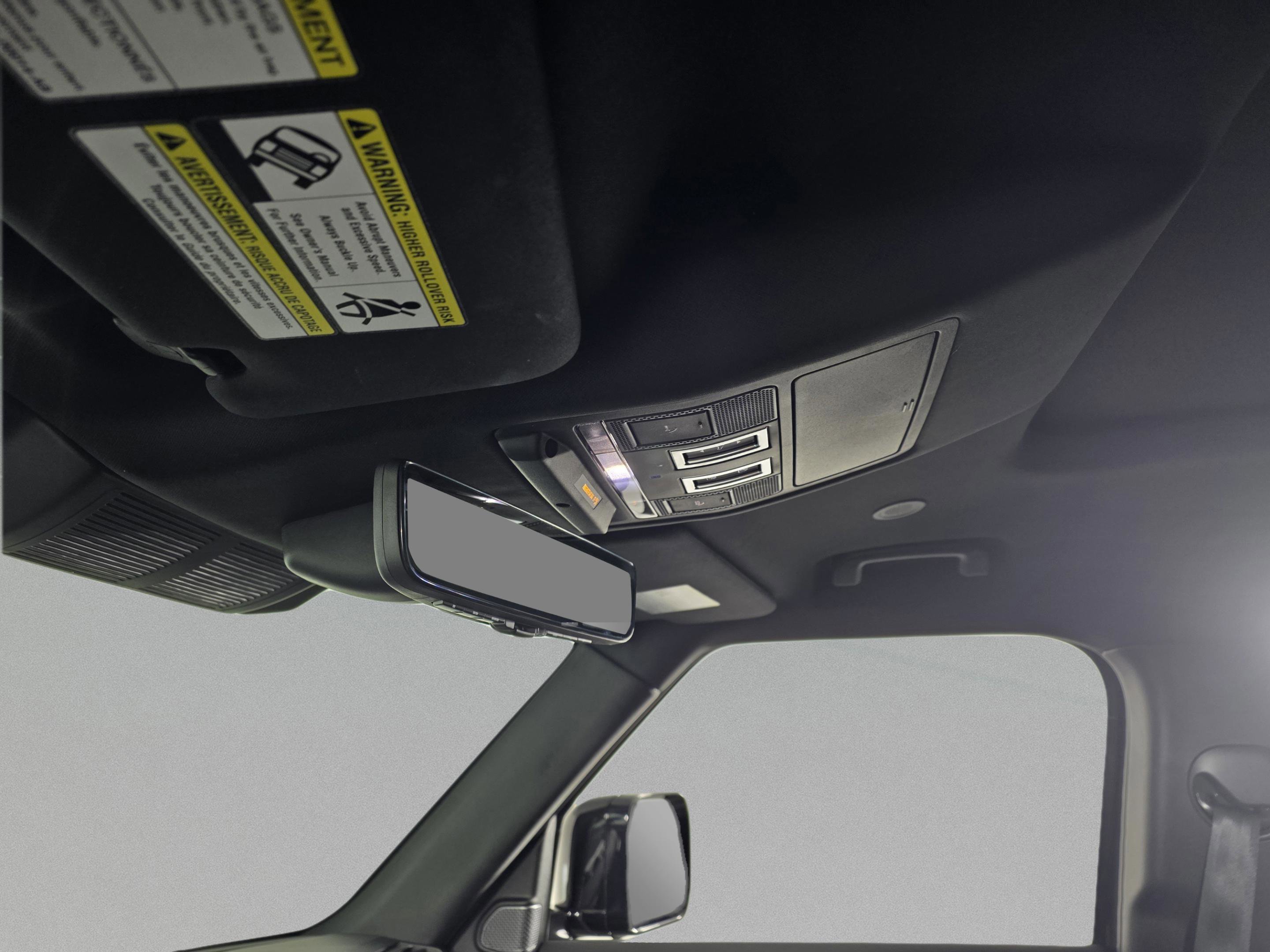 Used 2022 Land Rover Defender 110 X-Dynamic SE image 13