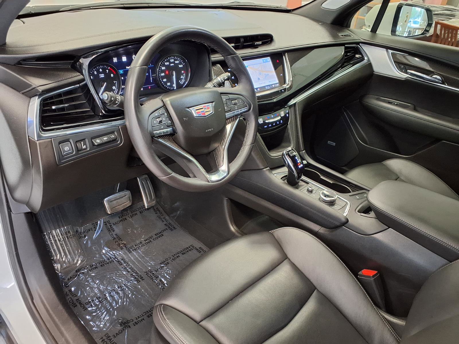 Certified 2023 Cadillac XT6 Sport w/ Technology Package AWD/4WD image 21