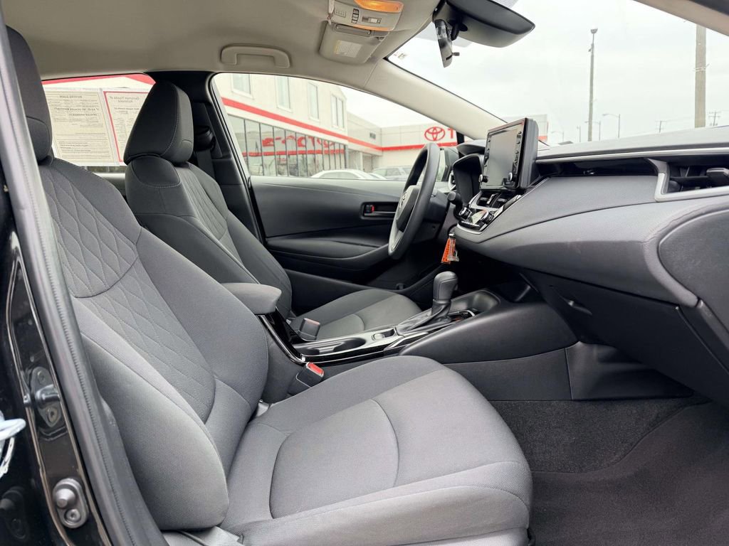 Certified 2022 Toyota Corolla LE w/ Carpet Mat Package (TMS) image 13