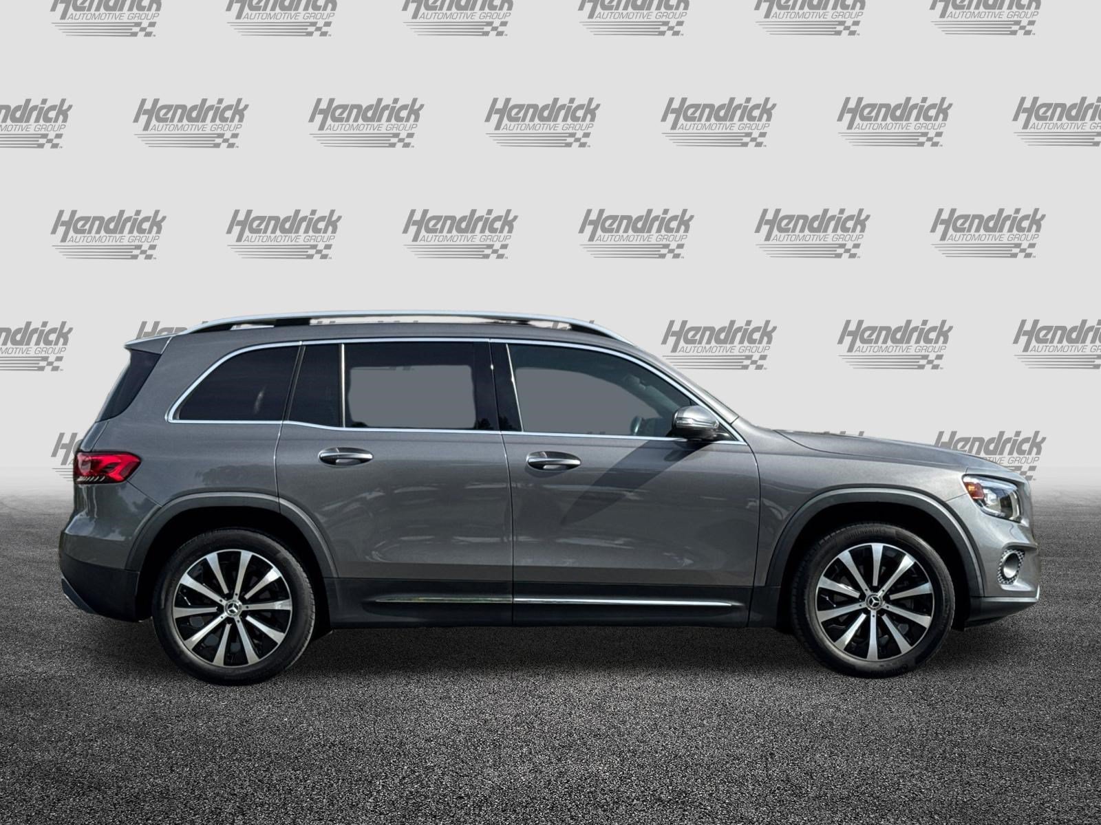 Used 2021 Mercedes-Benz GLB 250 4MATIC image 3