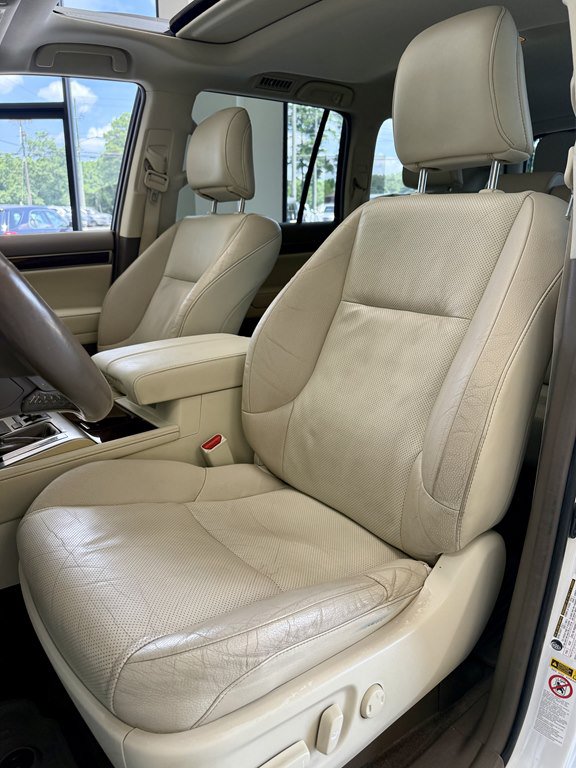 Used 2015 Lexus GX 460 w/ Premium Package AWD/4WD image 13
